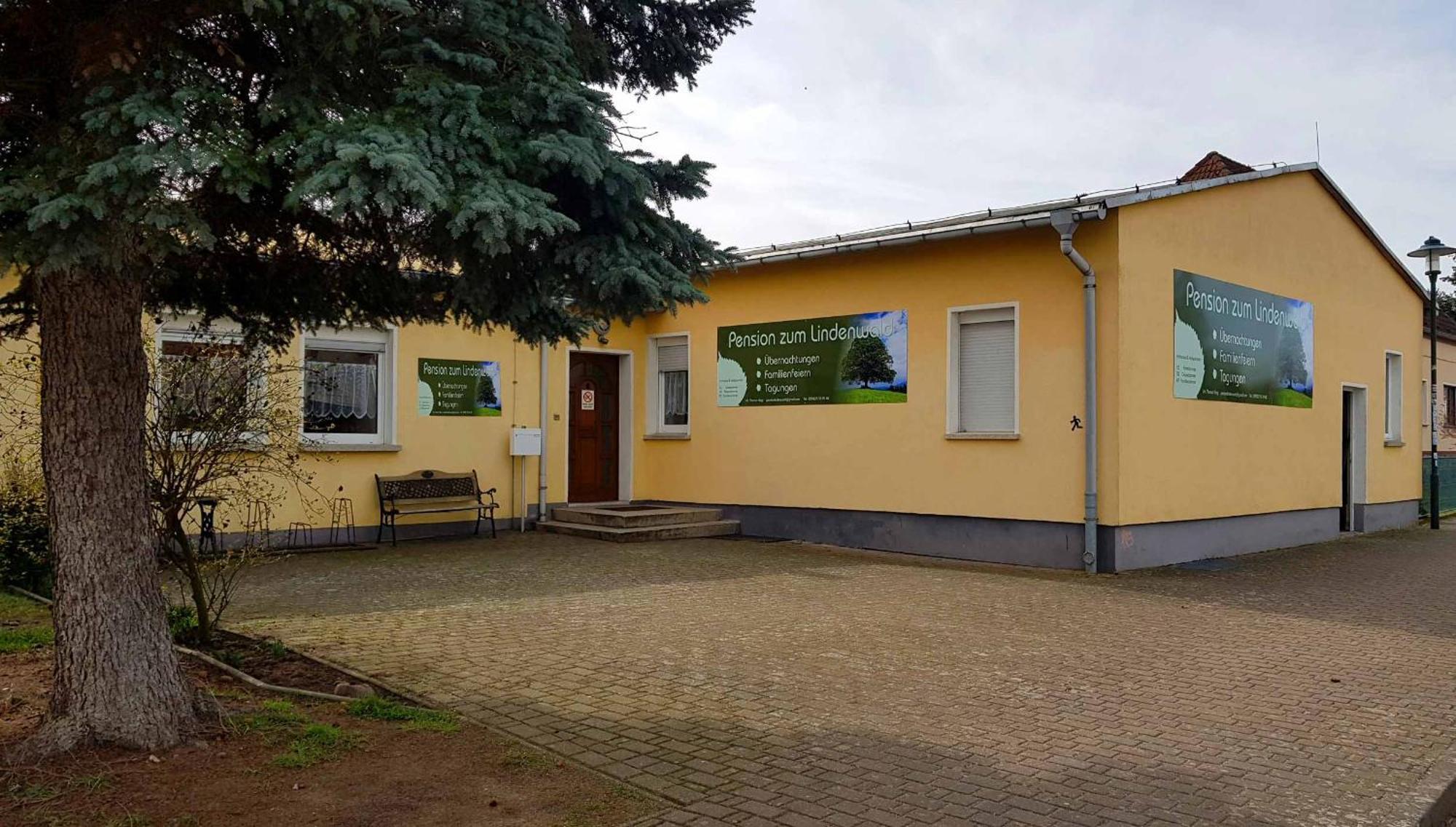 Pension Zum Lindenwald Colbitz ภายนอก รูปภาพ